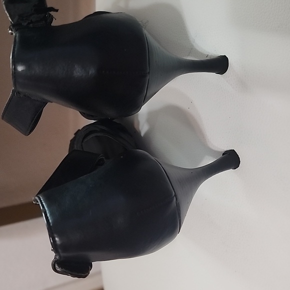 Franco Sarto Shoes - Picture 3 of 5